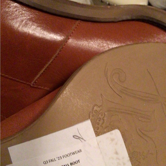 Free People tabby boot ** mismatched - Picture 6 of 6